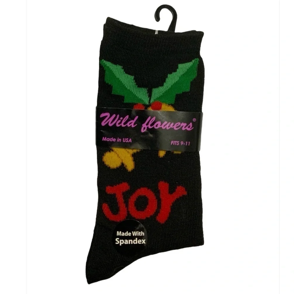Christmas Holiday Crew Socks Holly Joy Black Red Multicolor 9-11 Sock Size NEW